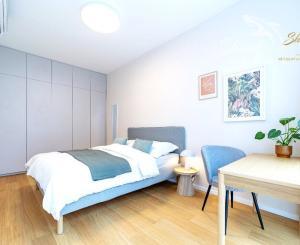 LUXUSNÝ a NOVÝ 2i byt s terasou a krytým parkovaním