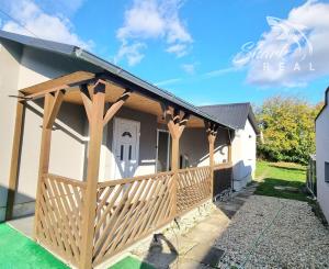 Rodinný dom s prístavbou 