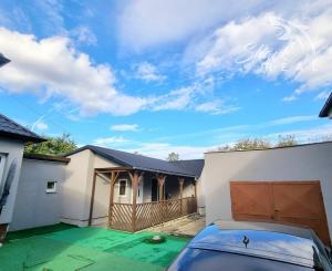 Rodinný dom s prístavbou 