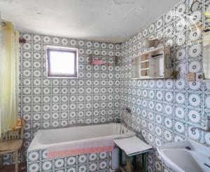 Priestranný rodinný dom s rozľahlým pozemkom