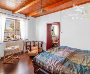 Príjemný 3-izbový dom s veľkým pozemkom 