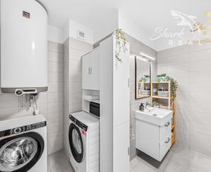 Moderný 3-izbový byt po kompletnej rekonštrukcii – Bratislava