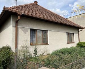 Rodinný dom v peknej ulici obce Veľká Maňa