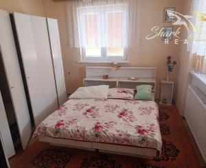 RODINNÝ DOM - HRUŠOVANY