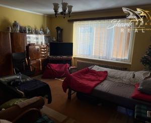 Na predaj starší 3-izbový rodinný dom Pezinok - Grinava