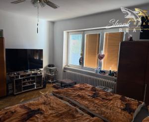 Na predaj starší 3-izbový rodinný dom Pezinok - Grinava