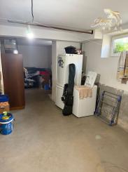 Na predaj starší 3-izbový rodinný dom Pezinok - Grinava