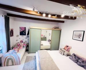 REZERVOVANÉ! Exkluzívna ponuka - romantický vidiecky dom na predaj