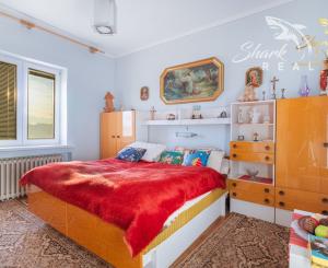 Pekný rodinný dom neďaleko centra mesta