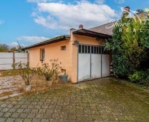 Investičný stavebný pozemok 1663 m² v tichej lokalite Piešťan