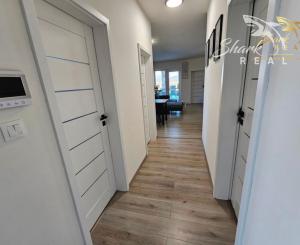 EXKLUZÍVNE NA PREDAJ: moderná 4-izbová novostavba v dvojdome v obľúbených Lužiankach pri Nitre. 