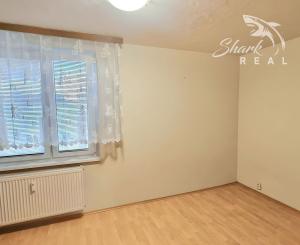 Na predaj 3-Izbový byt ulica Komenského ZNÍŽENA CENA !!! Trebišov