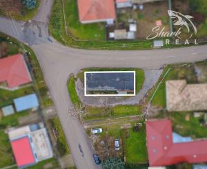 OBCHODNO - SKLADOVÝ PRIESTOR , kaviareň, potraviny alebo iné služby?