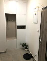 Krásny 2i byt s VEĽKOU TERASOU _ Prenájom