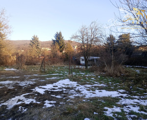 Na predaj rovinatý stavebný pozemok na Zobore