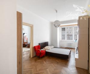 Na predaj 4 izbový byt 135m2 s veľkou pivnicou 14m2 v prestížnej časti EUROVEA