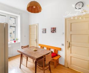 Na predaj 4 izbový byt 135m2 s veľkou pivnicou 14m2 v prestížnej časti EUROVEA