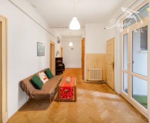 Na predaj 4 izbový byt 135m2 s veľkou pivnicou 14m2 v prestížnej časti EUROVEA