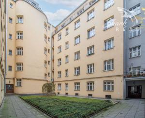 Na predaj 4 izbový byt 135m2 s veľkou pivnicou 14m2 v prestížnej časti EUROVEA