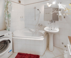 Krásny veľkometrážny zrekonštruovaný 2-izbový byt