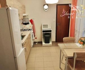 Ponúkame Vám na predaj priestranný 4-izbový byt 