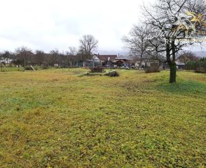 Slnečný pozemok pre Váš nový domov