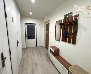 Prerobený 2izbový byt s dvomi balkónmi