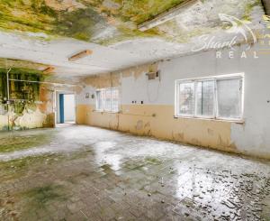 OBCHODNO - SKLADOVÝ PRIESTOR , kaviareň, potraviny alebo iné služby?