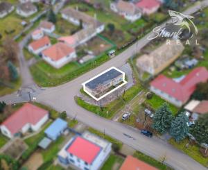 OBCHODNO - SKLADOVÝ PRIESTOR , kaviareň, potraviny alebo iné služby?