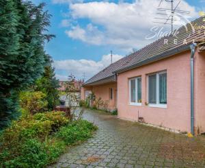 Investičný stavebný pozemok 1663 m² v tichej lokalite Piešťan