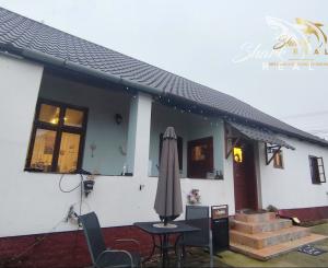 REZERVOVANÉ! Exkluzívna ponuka - romantický vidiecky dom na predaj