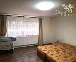 Priestranný dom so záhradou