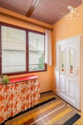 Rodinný dom s pekným pozemkom 