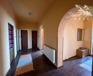 ZNÍŽENÁ CENA - Presvetlený 4 izbový rodinný dom s garážou