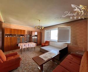 ZNÍŽENÁ CENA - Presvetlený 4 izbový rodinný dom s garážou