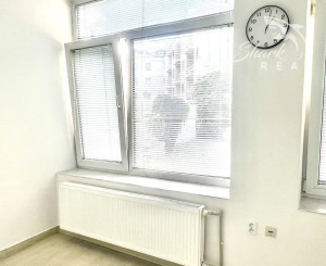 Útulný priestor vhodný ako kancelária, či iná prevádzka