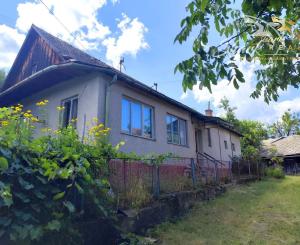 Príjemná chalupa v časti Záhrb na Novej Bani