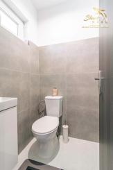 Exkluzívna Novostavba s Pozemkom v Obci Veselé