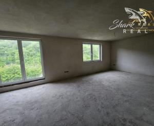 Priestranná budova s bývaním