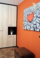 Kompletne zariadený 3 - izbový byt v srdci Bratislavy