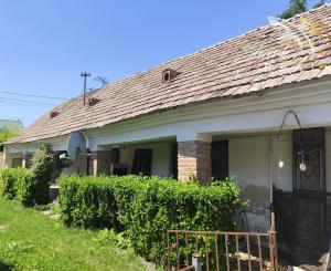 Ponúkam na predaj krásny pozemok vo výbornej lokalite.