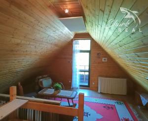 Útulná chalupa neďaleko Banskej Štiavnice