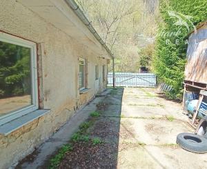 Zaujímavý objekt vhodný na podnikanie v obci Vyhne