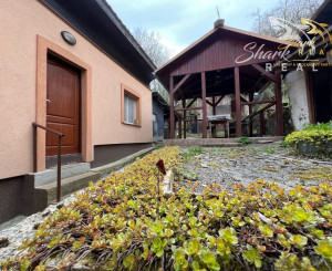 PREDANÉ - Chalupa pri potôčiku / Nová Baňa