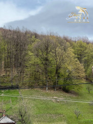 PREDANÉ - Chalupa pri potôčiku / Nová Baňa