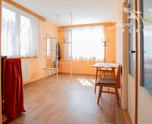 REZERVOVANÉ - Rodinný dom s rozľahlým slnečným pozemkom