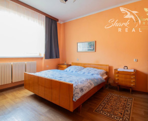 REZERVOVANÉ - Rodinný dom s rozľahlým slnečným pozemkom