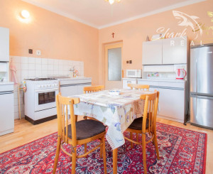 REZERVOVANÉ - Rodinný dom s rozľahlým slnečným pozemkom