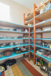 REZERVOVANÉ - Rodinný dom s rozľahlým slnečným pozemkom