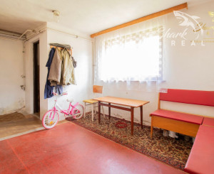 REZERVOVANÉ - Rodinný dom s rozľahlým slnečným pozemkom